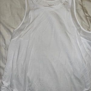 women’s workout top